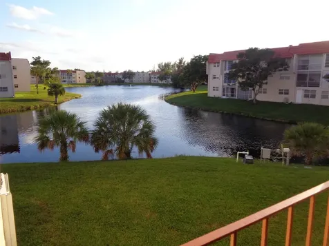 2831 E Sunrise Lakes Drive Sunrise FL 33322
