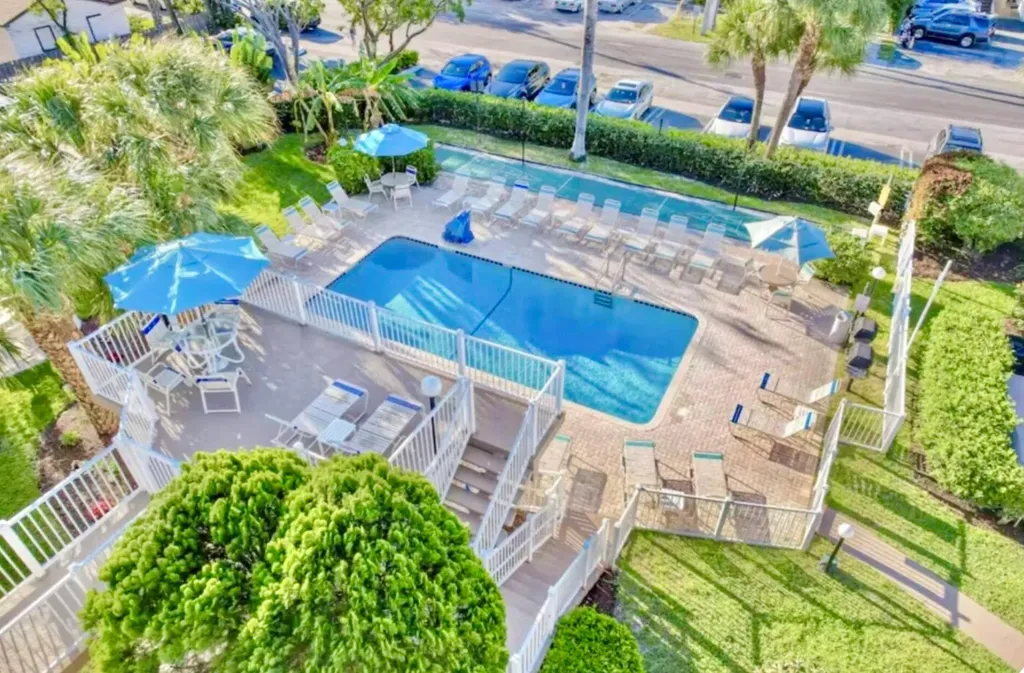 3225 NE 16th Street Pompano Beach FL 33062