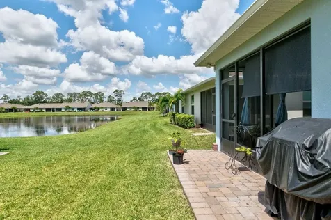 6105 Red Maple Manor Vero Beach FL 32966