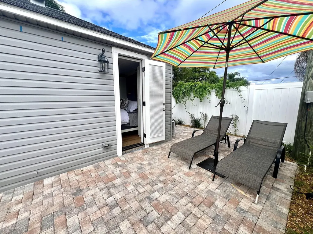 12 SW 6th Street Delray Beach FL 33444