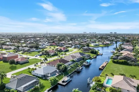 4328 SW 18th Avenue Cape Coral FL 33914