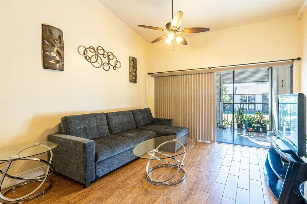 2339 SW 15th Street Deerfield Beach FL 33442