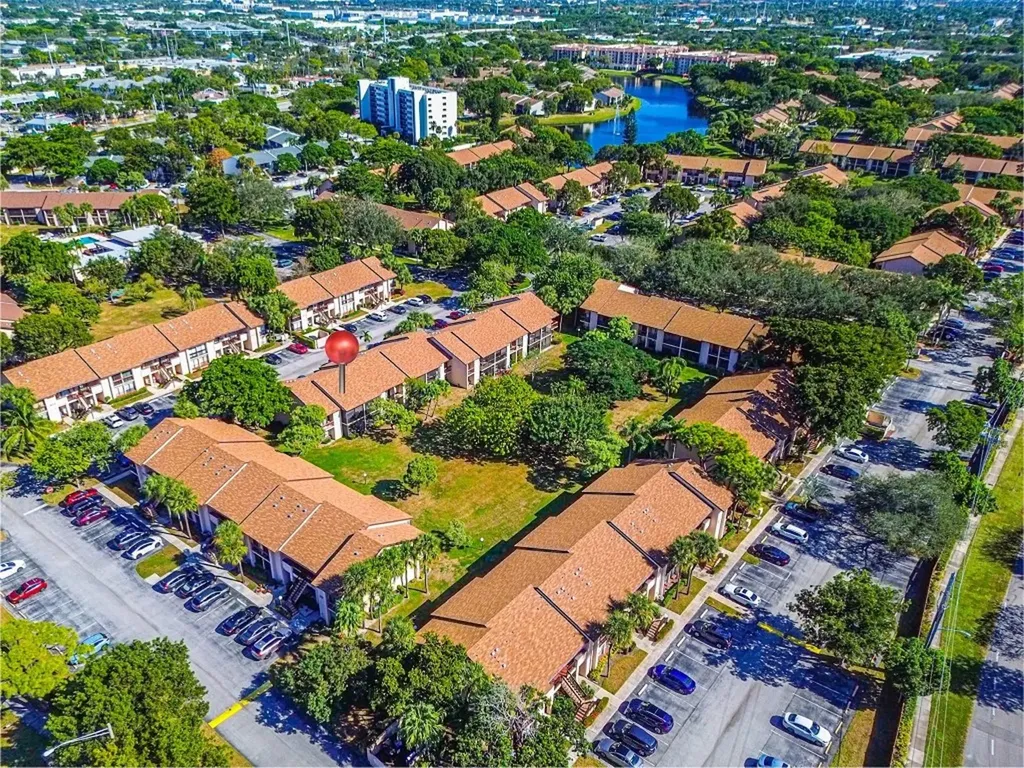 2339 SW 15th Street Deerfield Beach FL 33442