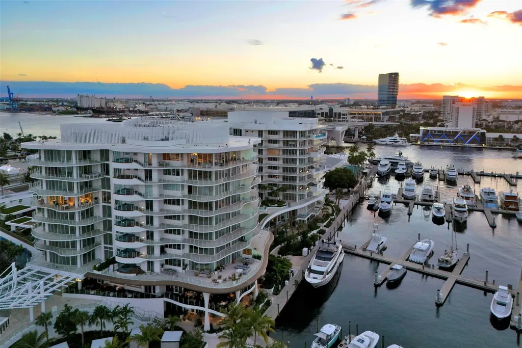 2241 SE 17th Street Fort Lauderdale FL 33316
