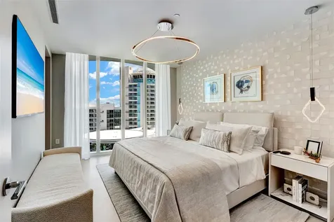 2241 SE 17th Street Fort Lauderdale FL 33316