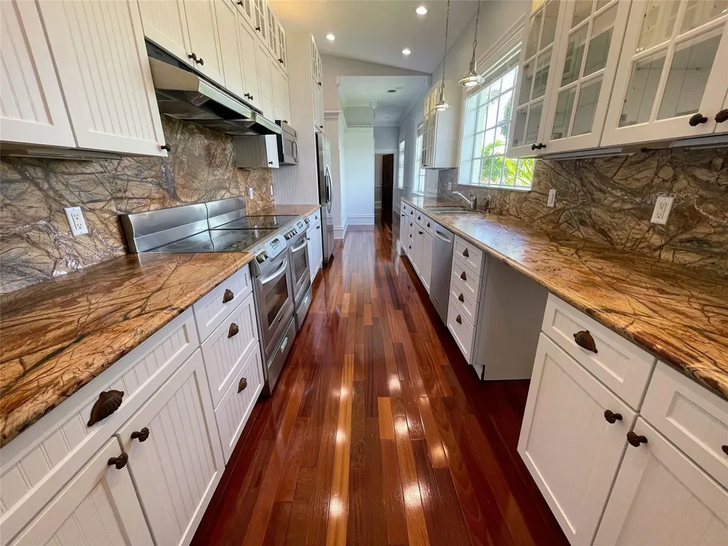 929 NE 18th Court Fort Lauderdale FL 33305