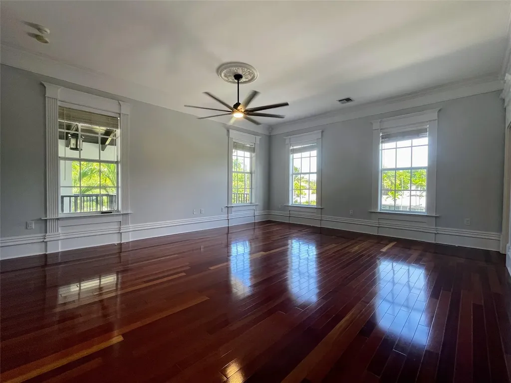 929 NE 18th Court Fort Lauderdale FL 33305