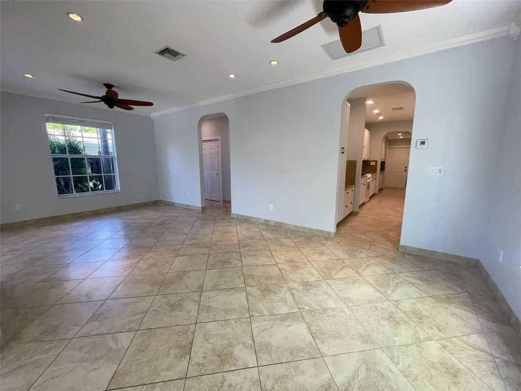929 NE 18th Court Fort Lauderdale FL 33305