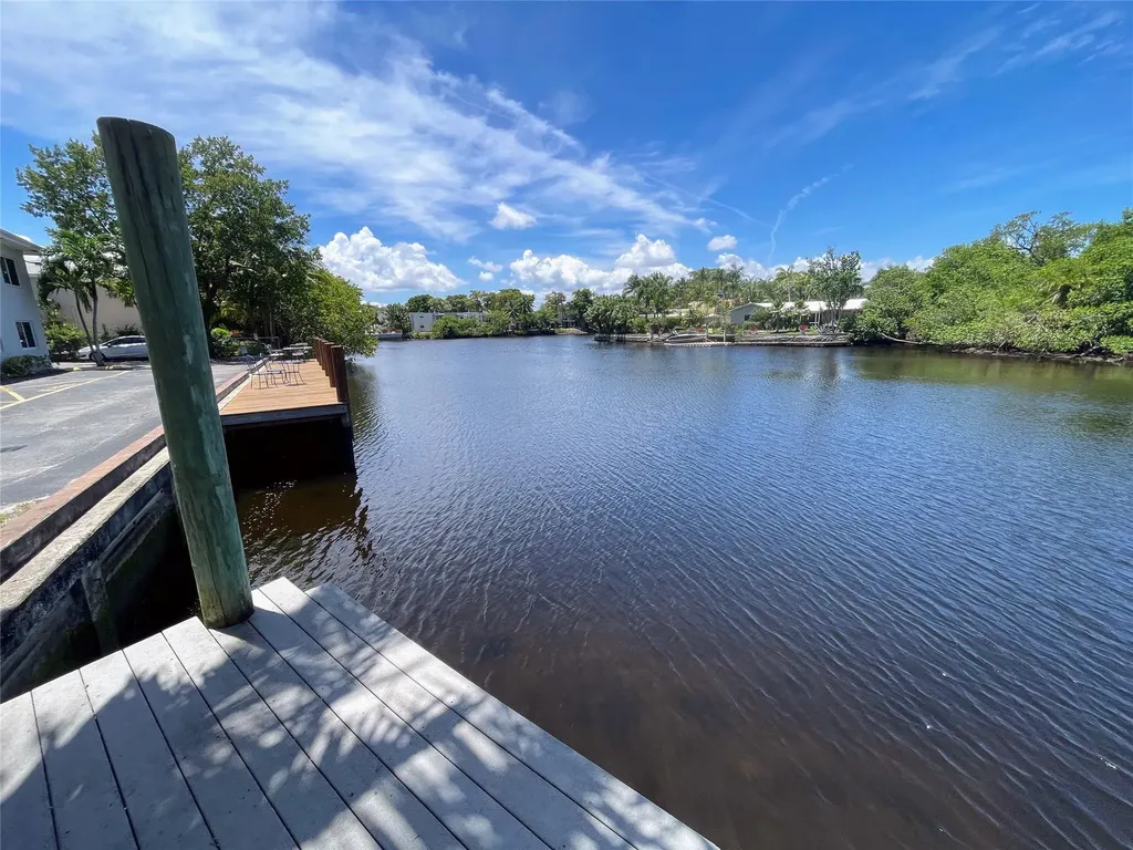 929 NE 18th Court Fort Lauderdale FL 33305