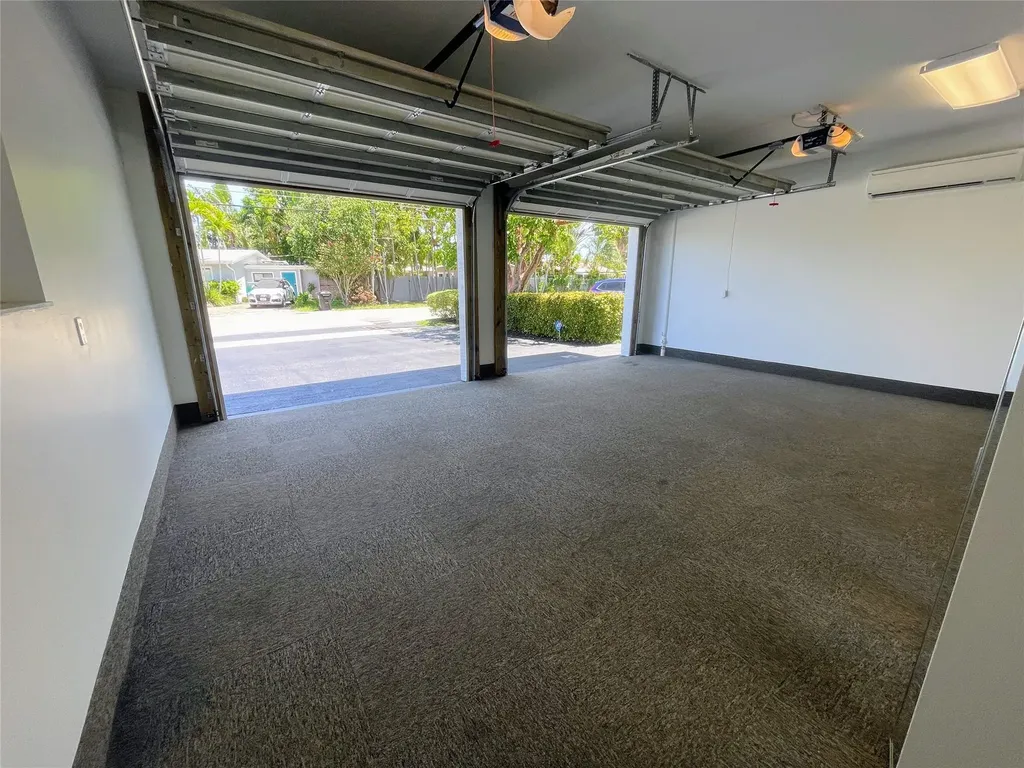 929 NE 18th Court Fort Lauderdale FL 33305