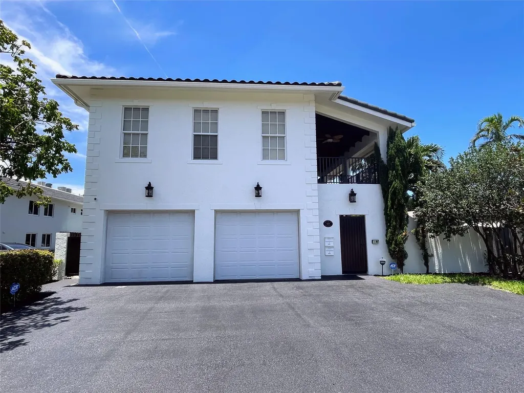 929 NE 18th Court Fort Lauderdale FL 33305