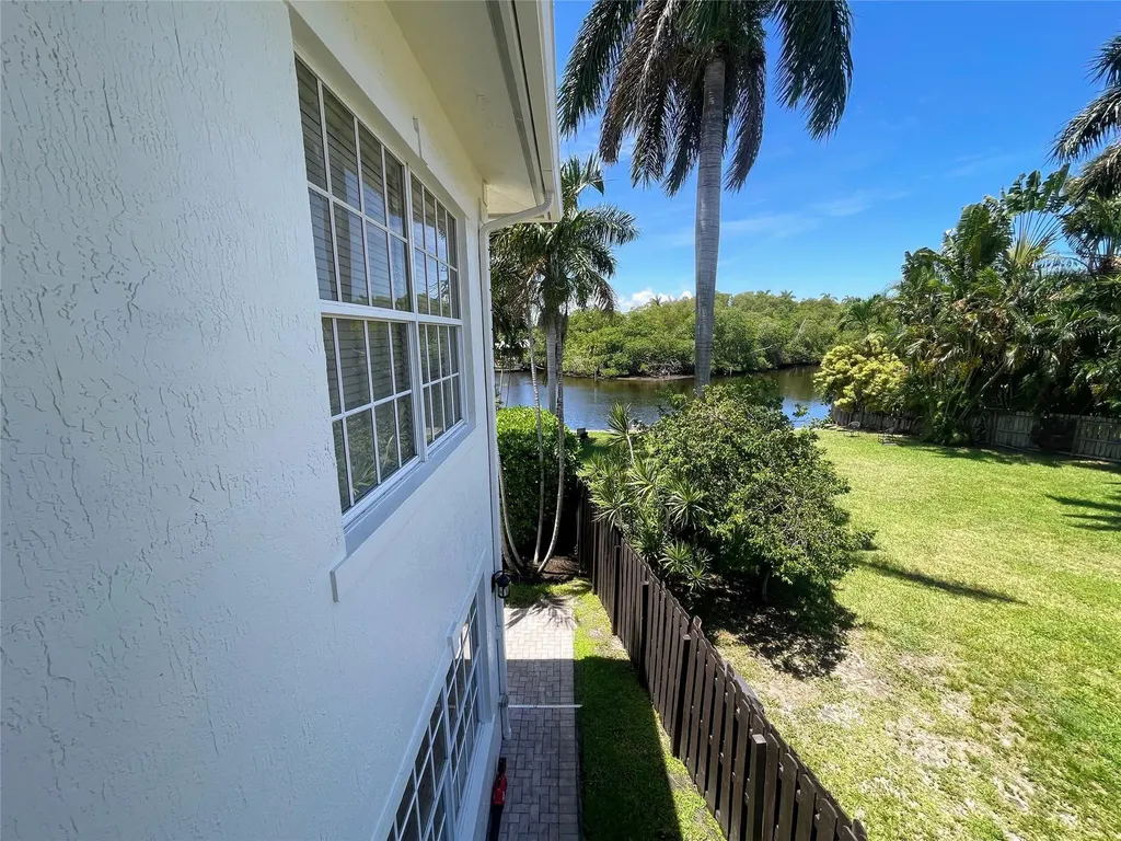 929 NE 18th Court Fort Lauderdale FL 33305