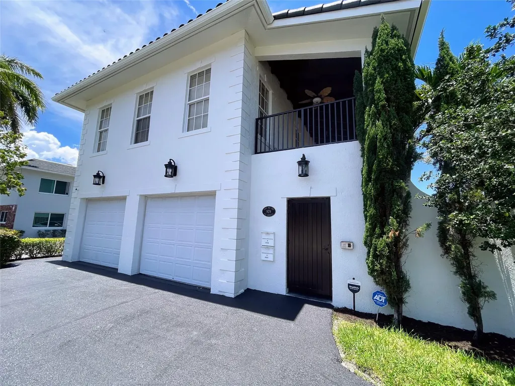 929 NE 18th Court Fort Lauderdale FL 33305