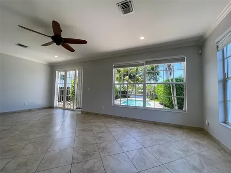 929 NE 18th Court Fort Lauderdale FL 33305