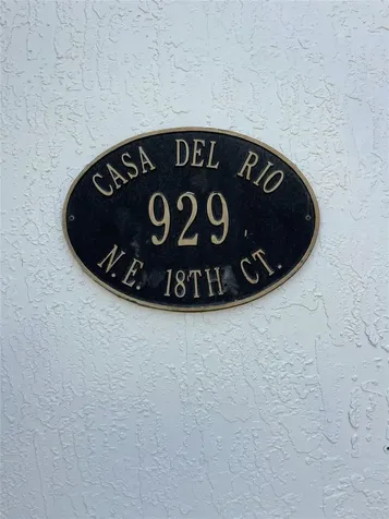 929 NE 18th Court Fort Lauderdale FL 33305