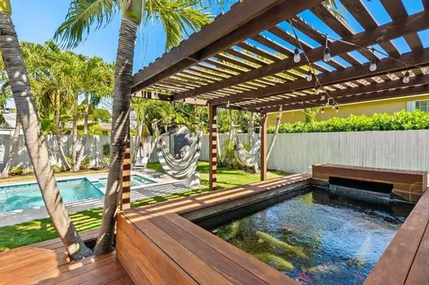 2133 NE 25th Street Wilton Manors FL 33305
