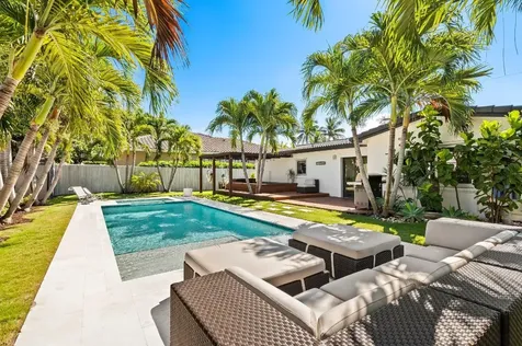 2133 NE 25th Street Wilton Manors FL 33305
