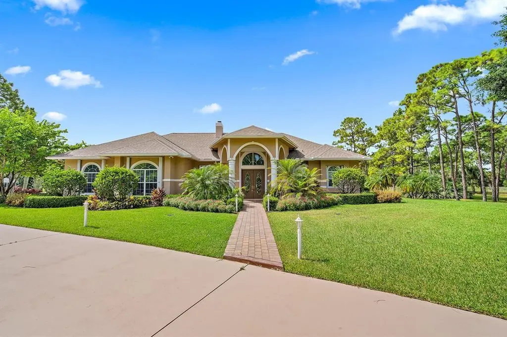 7480 150th Court Palm Beach Gardens FL 33418