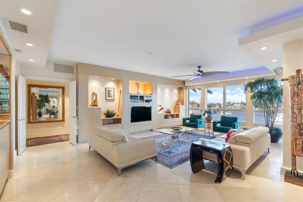 209 N Birch Road Fort Lauderdale FL 33304