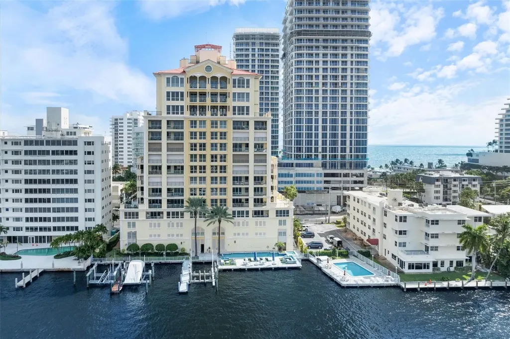 209 N Birch Road Fort Lauderdale FL 33304
