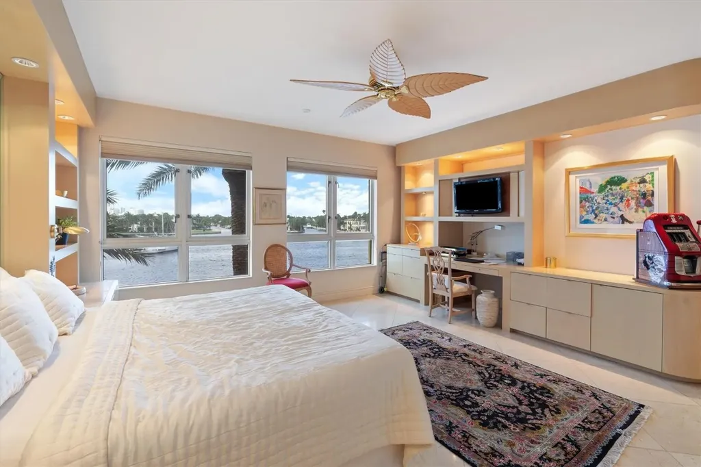 209 N Birch Road Fort Lauderdale FL 33304
