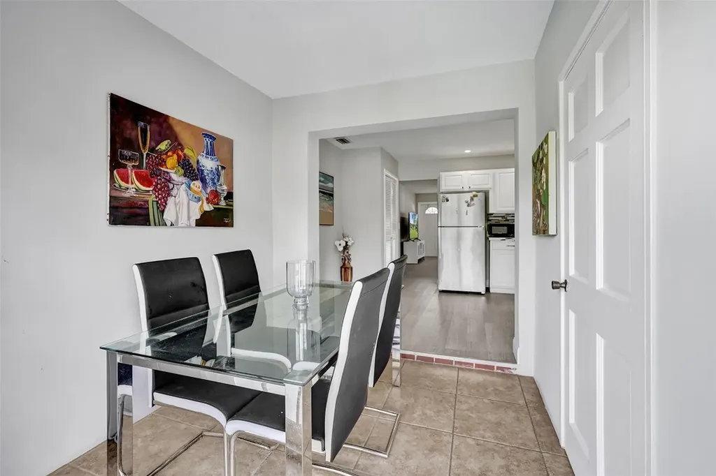 4017 Woodside Drive Coral Springs FL 33065