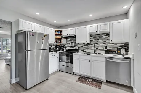 4017 Woodside Drive Coral Springs FL 33065