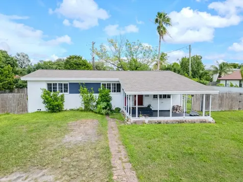 2011 SW 97th Terrace Miramar FL 33025