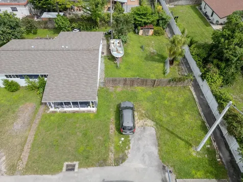 2011 SW 97th Terrace Miramar FL 33025