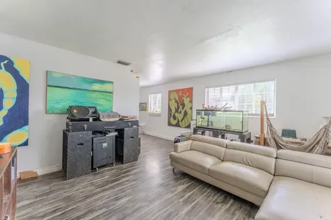 2011 SW 97th Terrace Miramar FL 33025