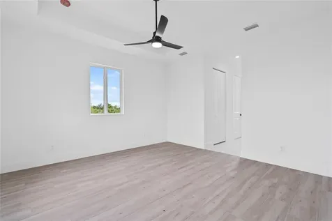 13438 Mcintosh Avenue Port Charlotte FL 33981