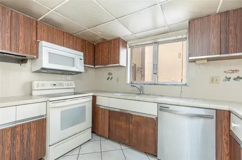 4281 W 10th Court Hialeah FL 33012