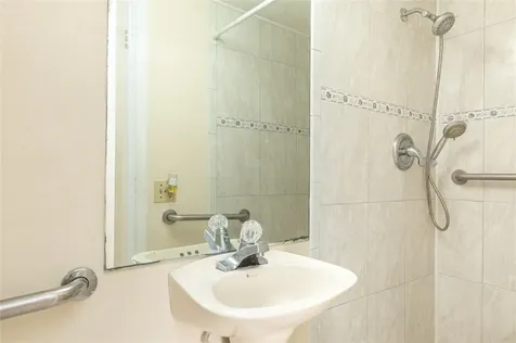 4281 W 10th Court Hialeah FL 33012