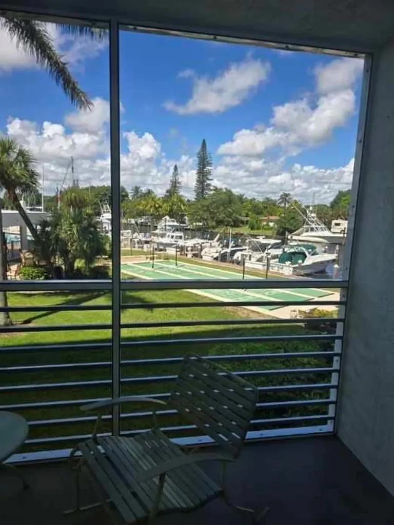 Pompano Beach FL 33062
