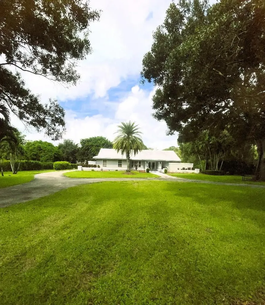 14183 Greentree Trail Wellington FL 33414