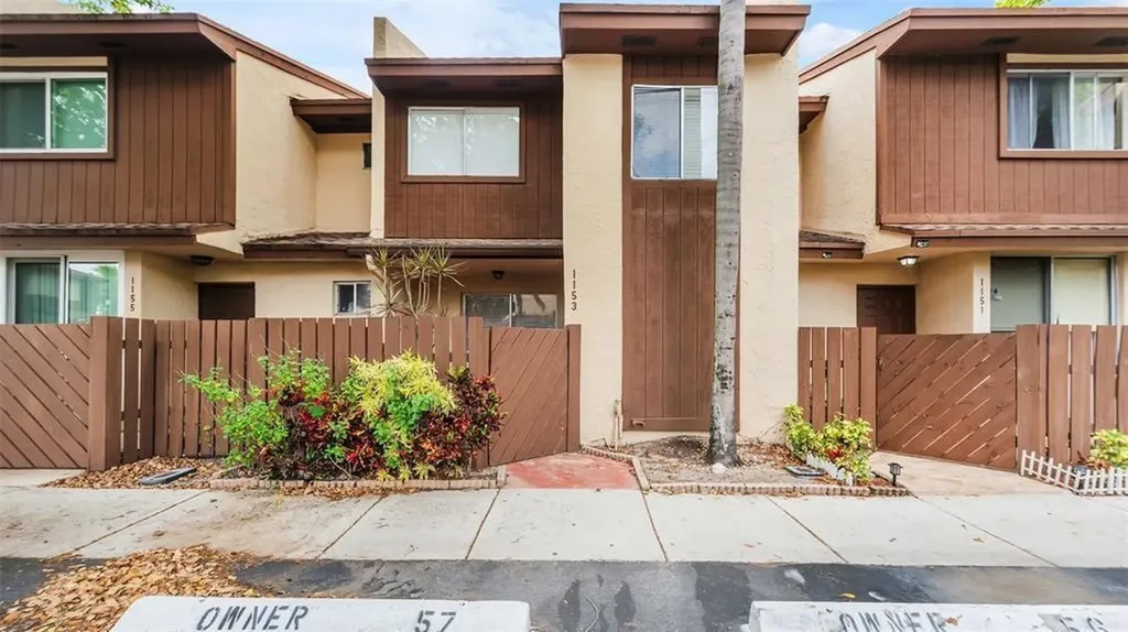 1153 Hampton Boulevard North Lauderdale FL 33068