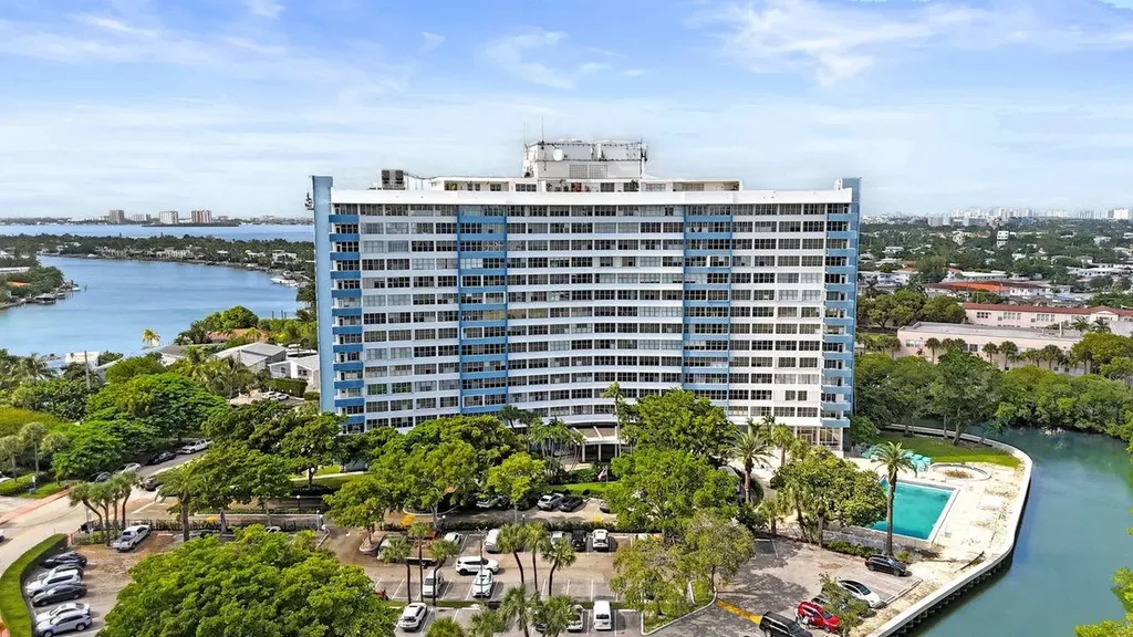 7441 Wayne Avenue Miami Beach FL 33141