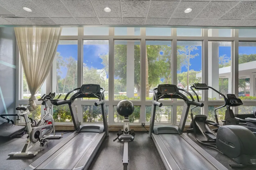 7441 Wayne Avenue Miami Beach FL 33141