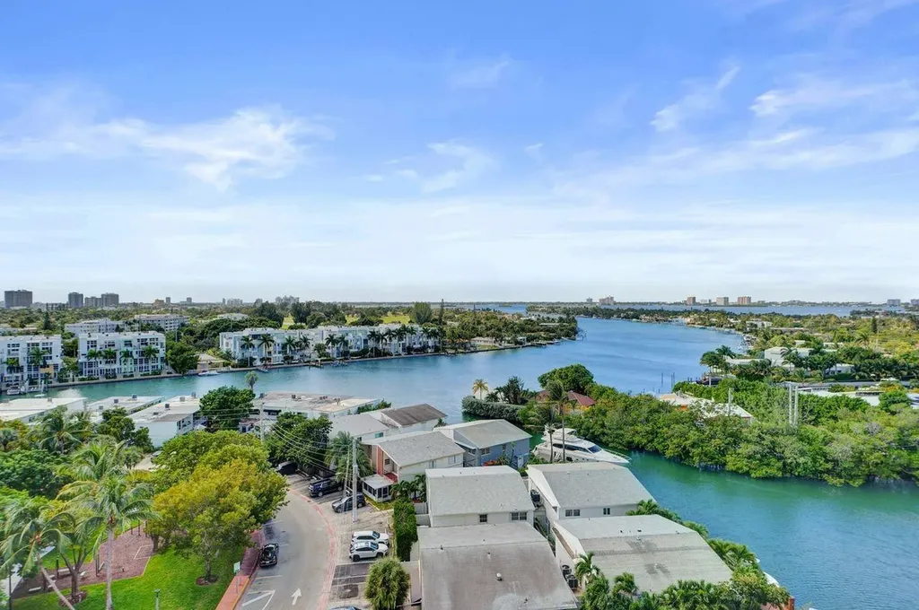 7441 Wayne Avenue Miami Beach FL 33141