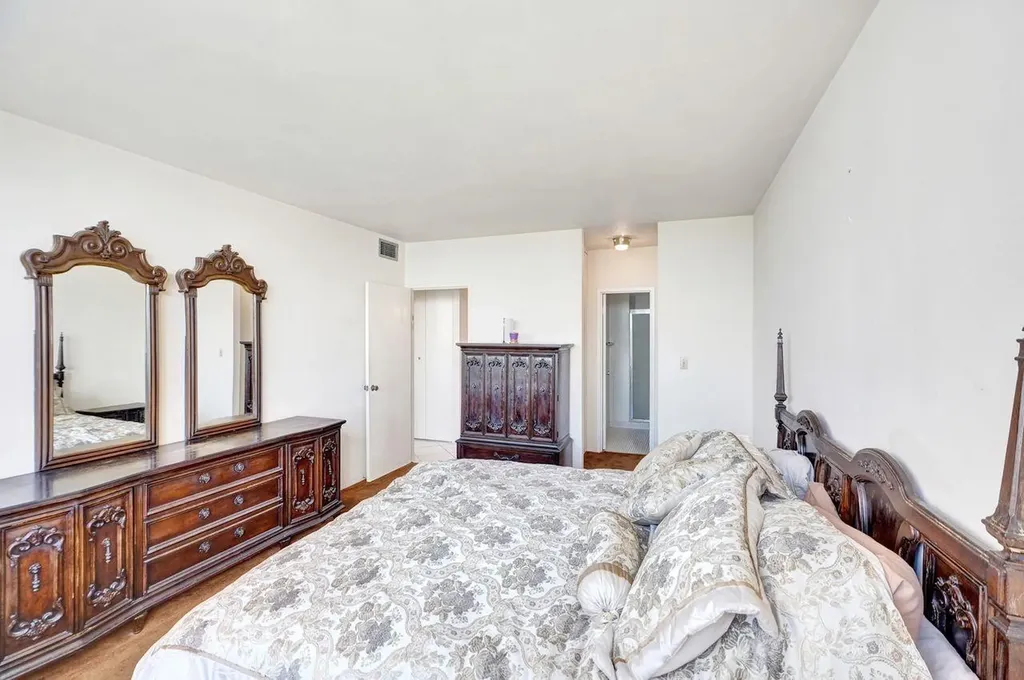 7441 Wayne Avenue Miami Beach FL 33141