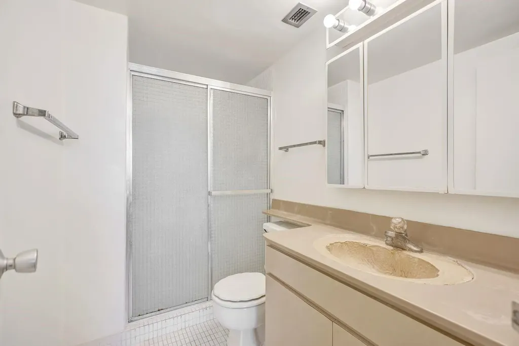 7441 Wayne Avenue Miami Beach FL 33141