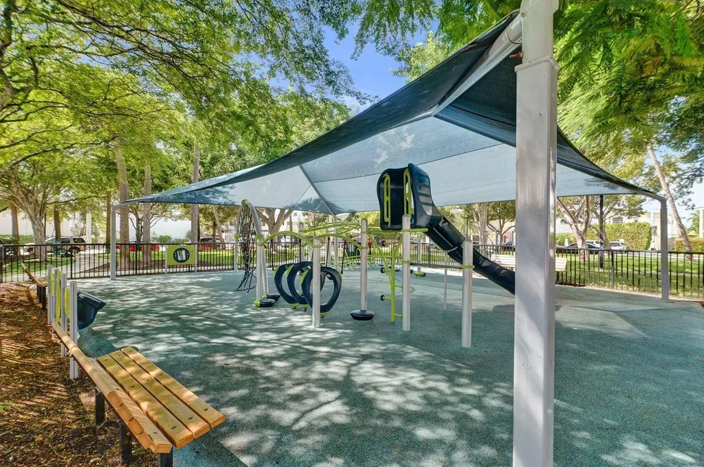 7441 Wayne Avenue Miami Beach FL 33141