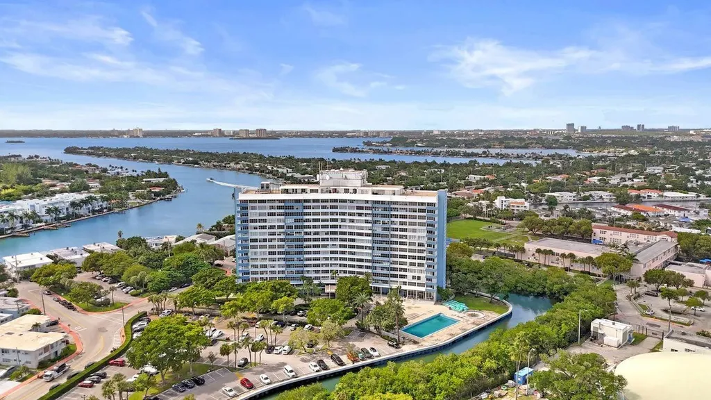 7441 Wayne Avenue Miami Beach FL 33141