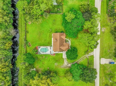 18392 N 48th Avenue Loxahatchee FL 33470
