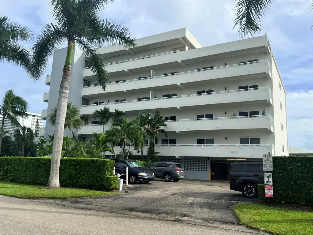 3212 NE 12th Street Pompano Beach FL 33062