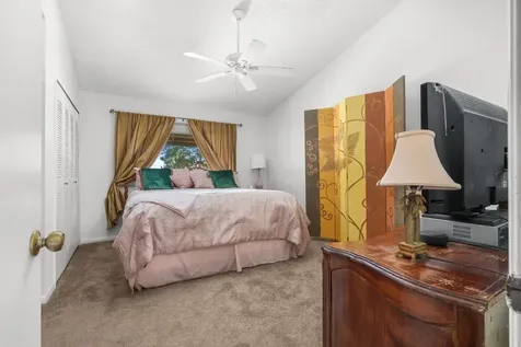 7907 NW 7th Court Plantation FL 33324