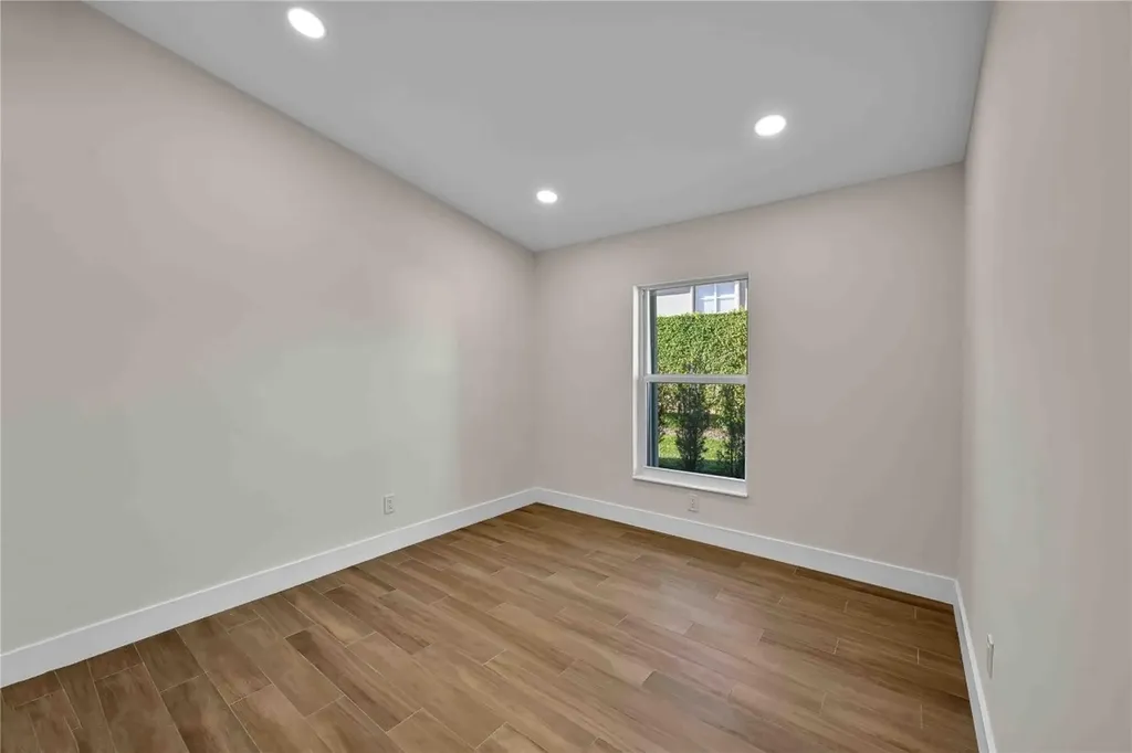 11766 NW 57th Street Coral Springs FL 33076