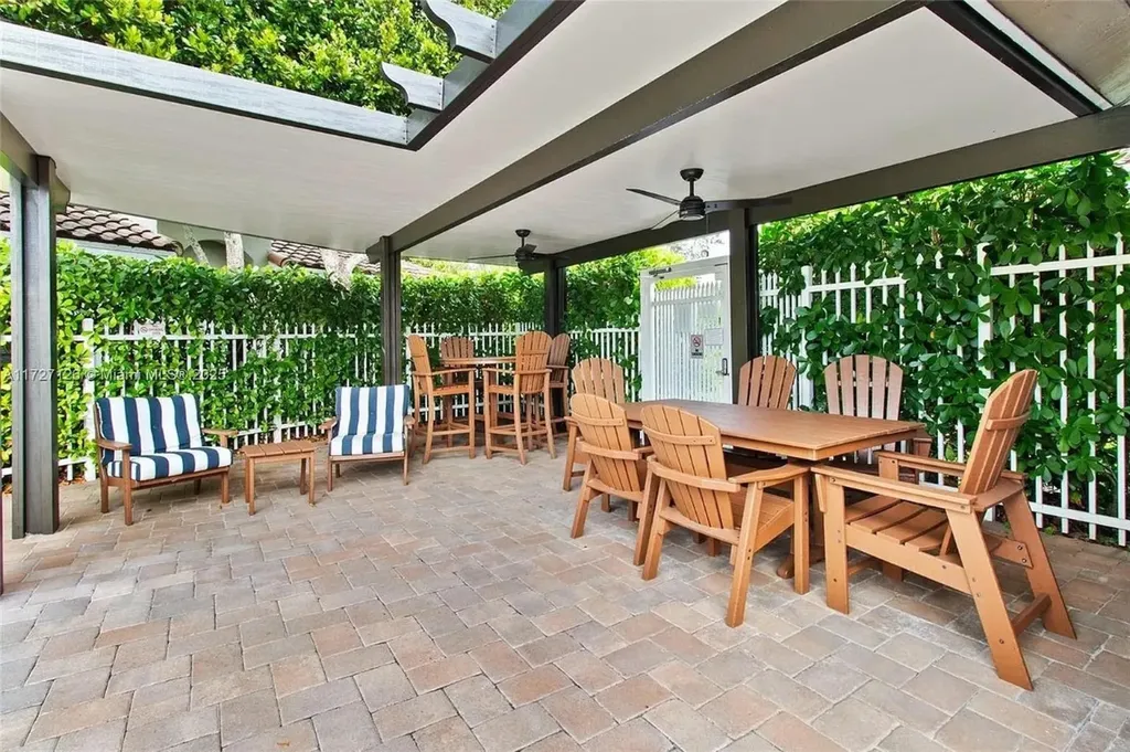 11766 NW 57th Street Coral Springs FL 33076
