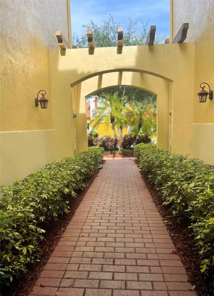5780 NW 120th Avenue Coral Springs FL 33076