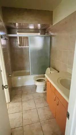 5111 W Oakland Park Boulevard Lauderdale Lakes FL 33313